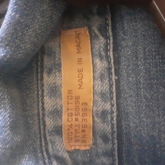 Vintage A.M.I. Denim Button Down Shirt Sz L - Picture 5 of 5